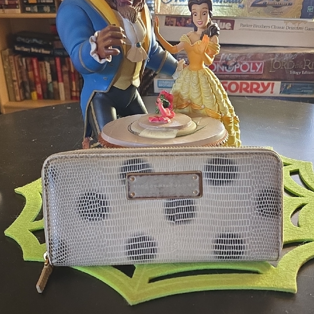 Marc By Marc Jacobs White and Black Wallet